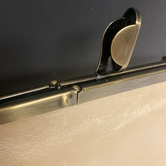 Hobo Pearl Leather Small Satchel Purse - Picture 9 of 17